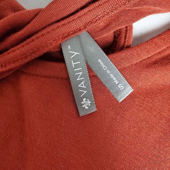 Vanity Rust Orange Sleeveless Tank Top Women’s Size M High Low Racerback Stretch - Picture 4 of 6